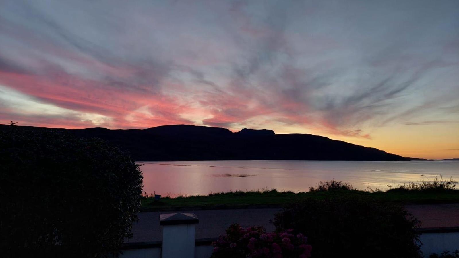 Ceolmara Hotel Ullapool Exterior photo